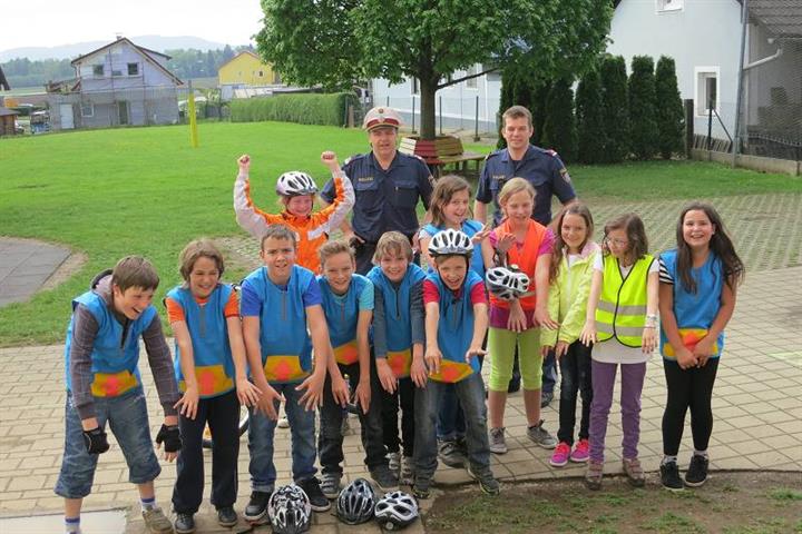 Volksschule - Freiwillige Radfahrprüfung